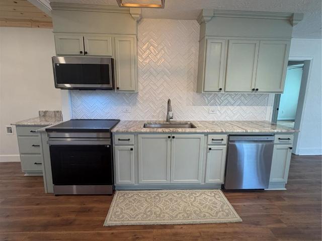 52 Periwinkle Court