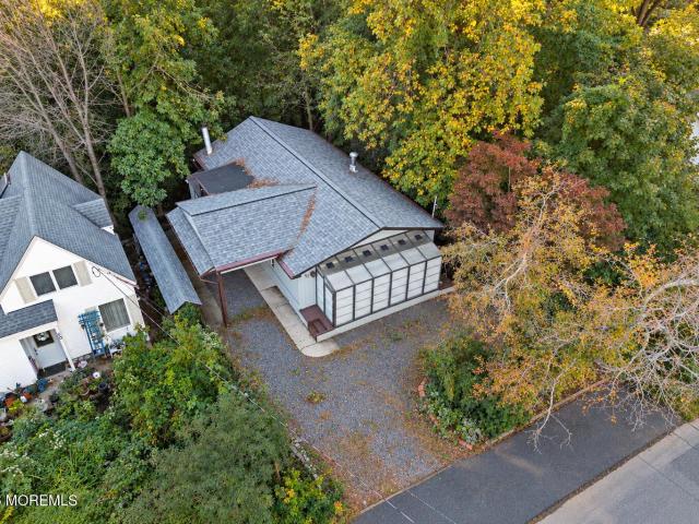 52 Ravine Drive