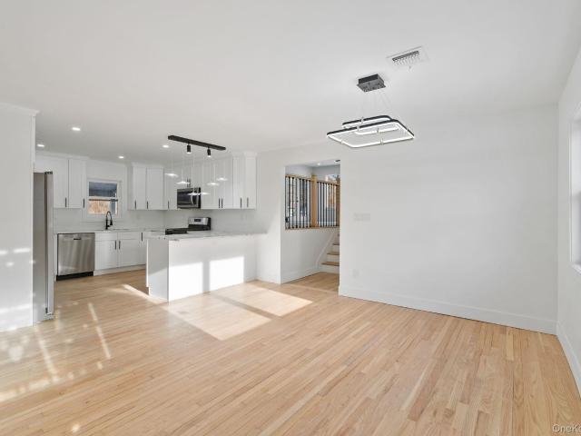 52 Rudolph Road