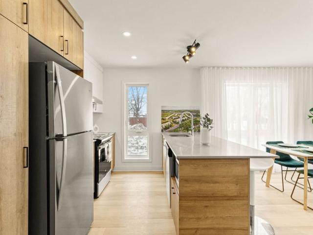 52 Rue René Vachon, Salaberry de Valleyfield, QC J6S