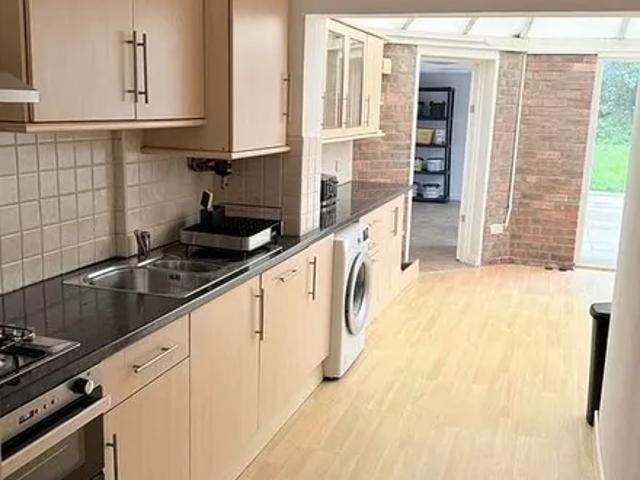 52 School Road, Fox Hollies, B28 8HU, United Kingdom | 4 bed house for rent #168341634 | Rentberry