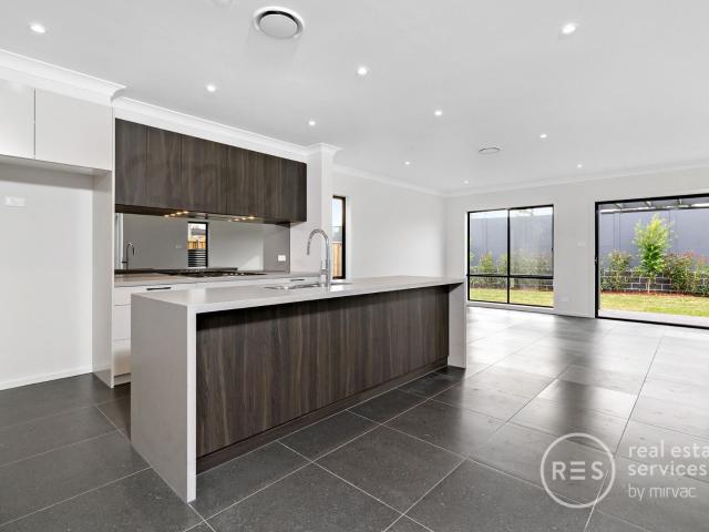 52 Spinnaker Drive Moorebank NSW