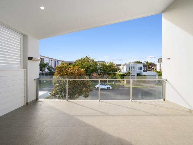 52B Milton Avenue