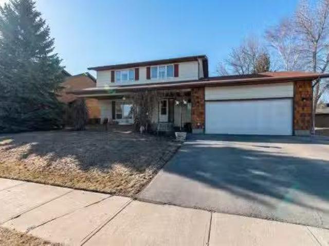 5306 37 Street, Lloydminster, AB, T9V 1T9 house for sale Li.