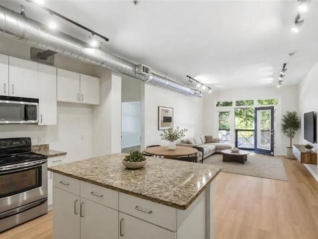 5300 Peachtree Road 1204
