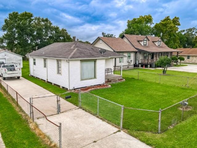5301 Belle Terre Road