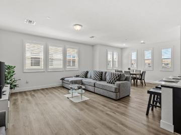 5301 E Commerce Way, Unit 2101, Sacramento, CA 95835 | MLS #226038