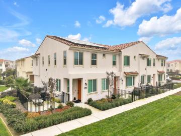 5301 E Commerce Way, Unit 39102, Sacramento, CA 95835 | MLS #226049