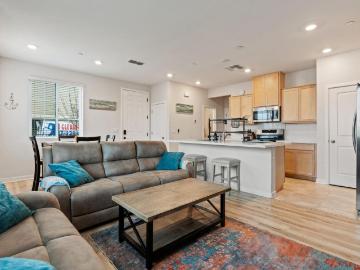 5301 E Commerce Way, Unit 76101, Sacramento, CA 95835 | MLS #226061