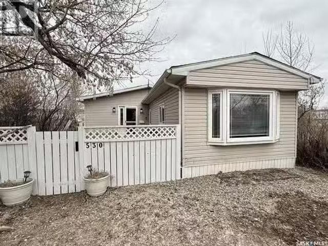 530 Alexandria Avenue, Bethune, SK, S0H 0H0 house for sale.