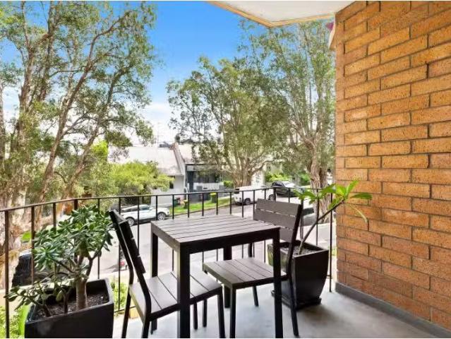 5/30 Grove Street, Lilyfield Apartment for rent Listed by Car.