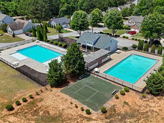530 Firethorn Ct