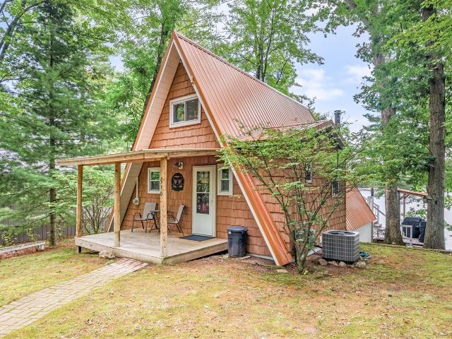 530 McLachlan Point