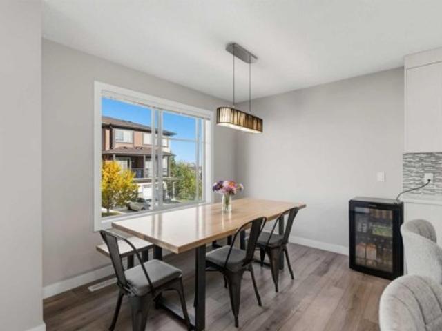 530 Sage Hill Grove Nw, Calgary, AB, T3R 0Z8 townhouse for sale | Listing ID A2347 | Royal LePage