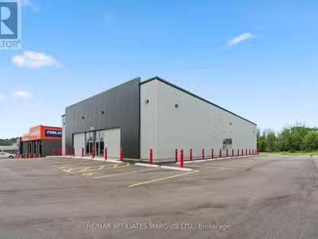 530 Stewart Boulevard N, Brockville, ON, K6V 7H2 commercial.