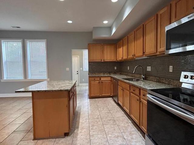 530 Rose Hill Terrace