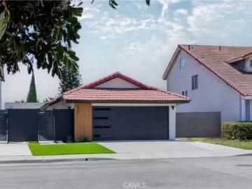 530 W CYPRESS, COMPTON, CA 90220