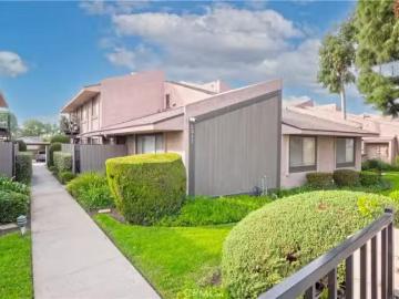 5317 N BARRANCA AVE, COVINA, CA 91722