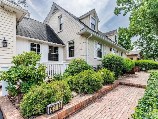 5313 Oak Hill Road