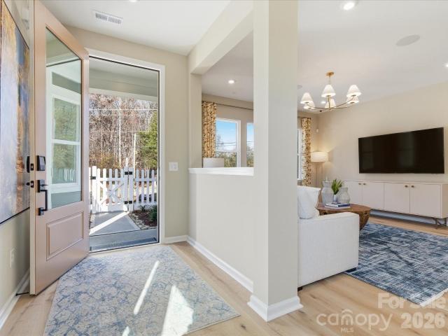 5313 Hubble Drive
