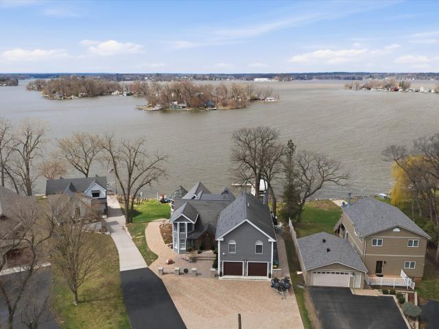 531 Circle Dr, Fox Lake, IL 60020 | MLS #12614
