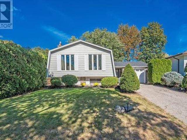 531 Cumberland Avenue, Burlington Roseland, ON, L7N 2X3 house for sale | Listing ID W13872 | Royal LePage