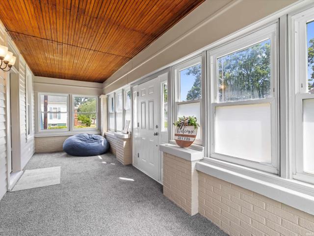 531 E 5th Street