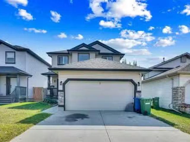 531 Stonegate Road Nw, Airdrie, AB, T4B 2Z9 house for sale.
