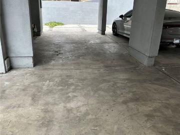 531 W 80th St, Los Angeles, CA 90044 | MLS #OC26121