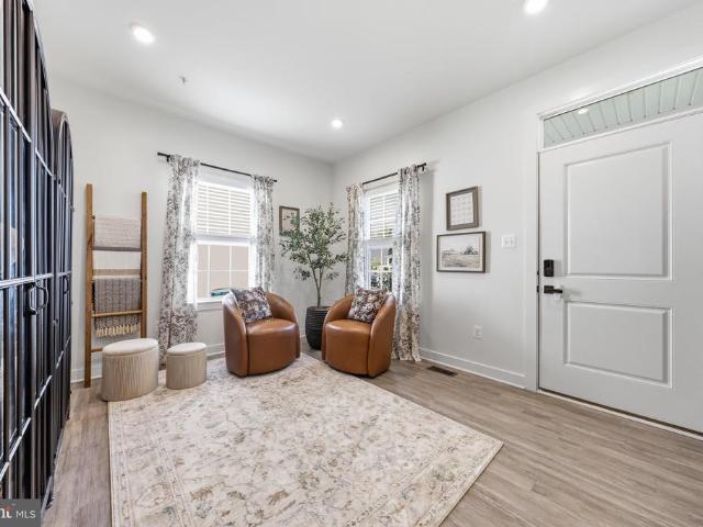 5325 Striped Maple Street