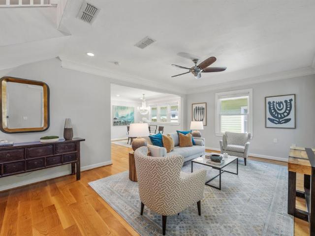 5326 Vickery Boulevard