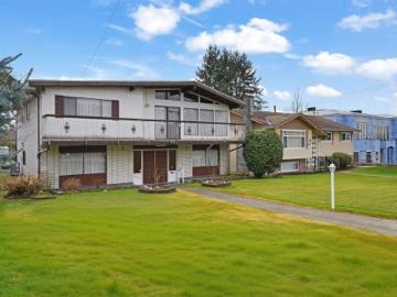Greater Vancouver - Office room, Parking