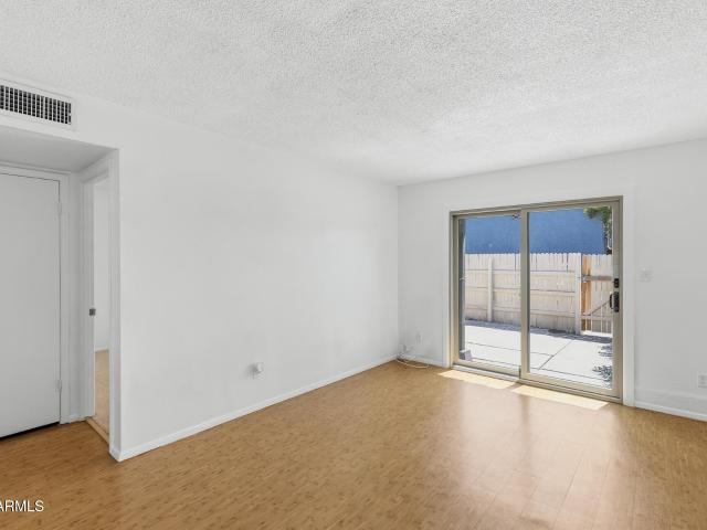 5320 w sheena drive