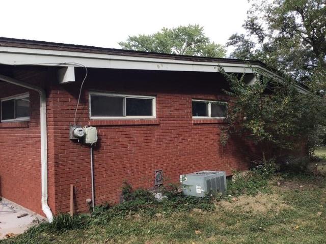 5323 Edgewood Circle