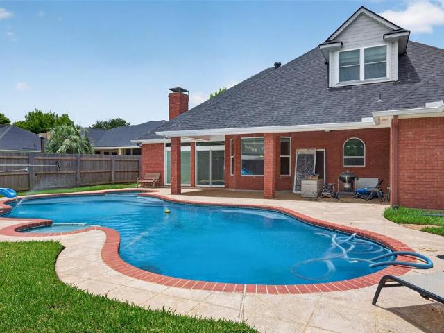 532 Parklane Drive
