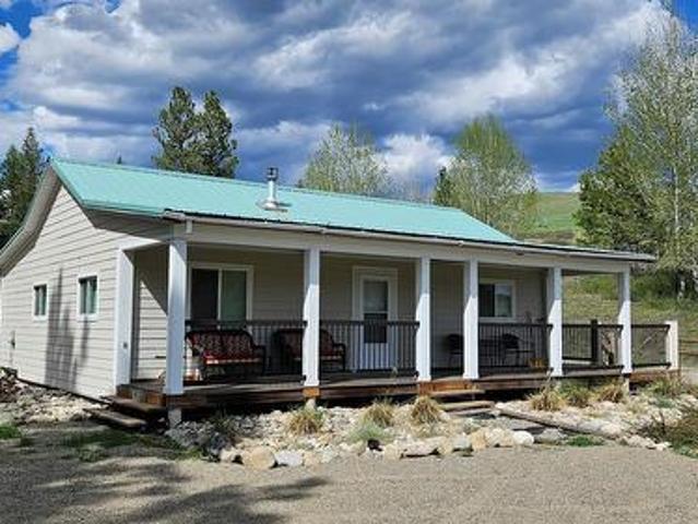 5335 Canyon Road, Rock Creek, BC, V0H 1Y0 house for sale | Listing ID 10398 | Royal LePage