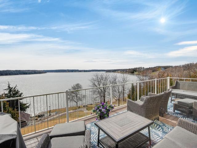5339 Panorama Terrace
