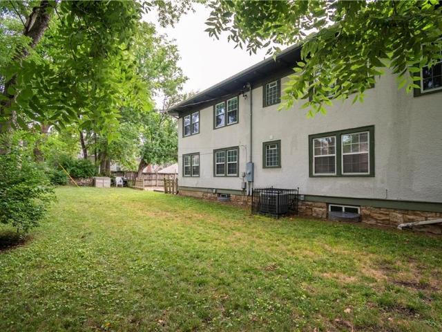 5331 Charlotte Street