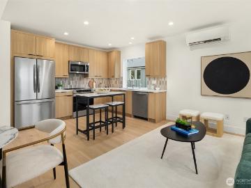 533 B N 70th Street