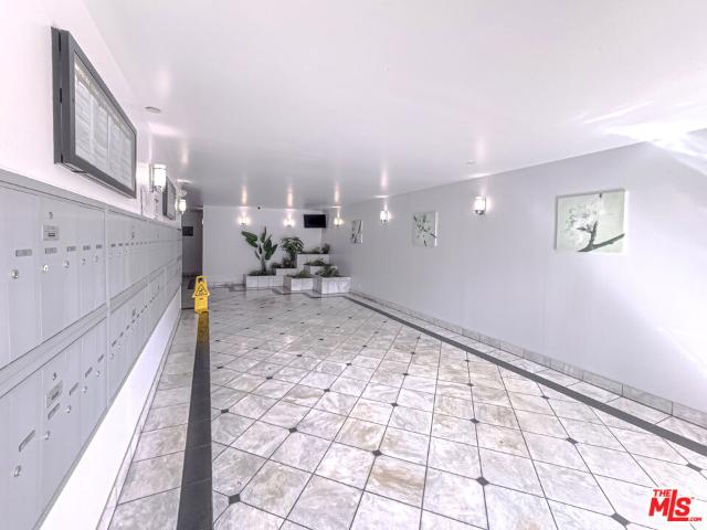533 S St Andrews Pl, Unit 410, Los Angeles, CA 90020 | MLS #26842