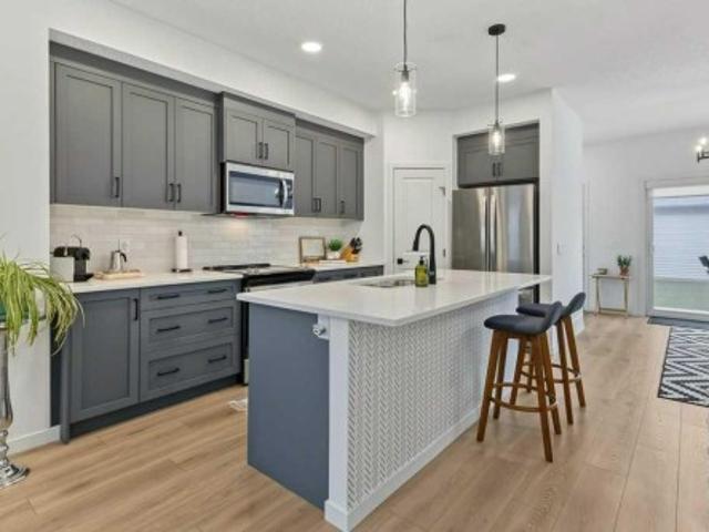 533 Sage Hill Road Nw, Calgary, AB, T3R 1Y2 house for sale | Listing ID A2348 | Royal LePage