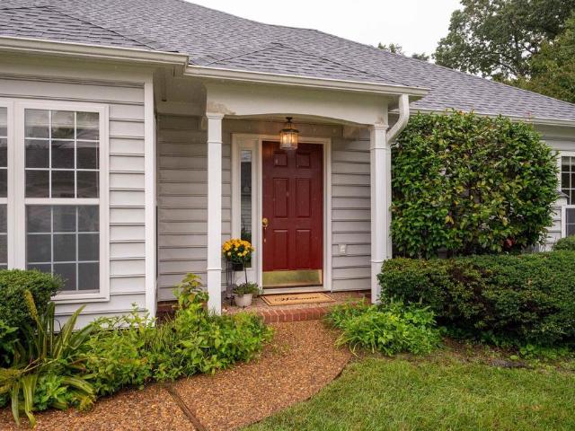 533 Pebble Hill Ct