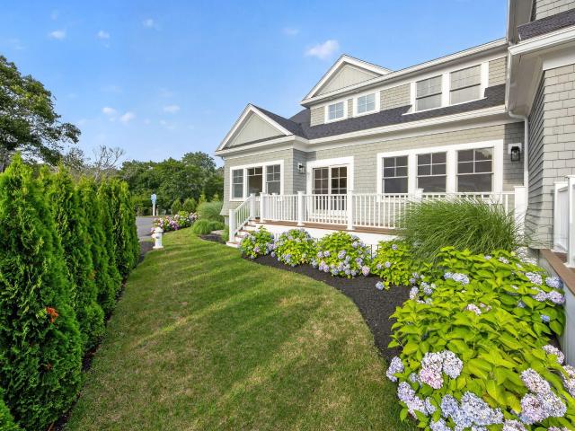 533 Woods Hole Road UNIT B102