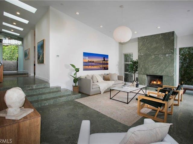 533 Temple Hills Dr, Laguna Beach, CA