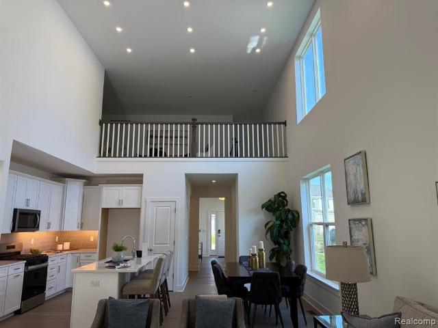 5342 Vista Lane # 22