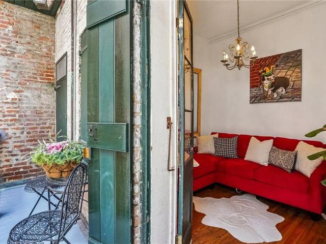 534 Chartres Street # 4