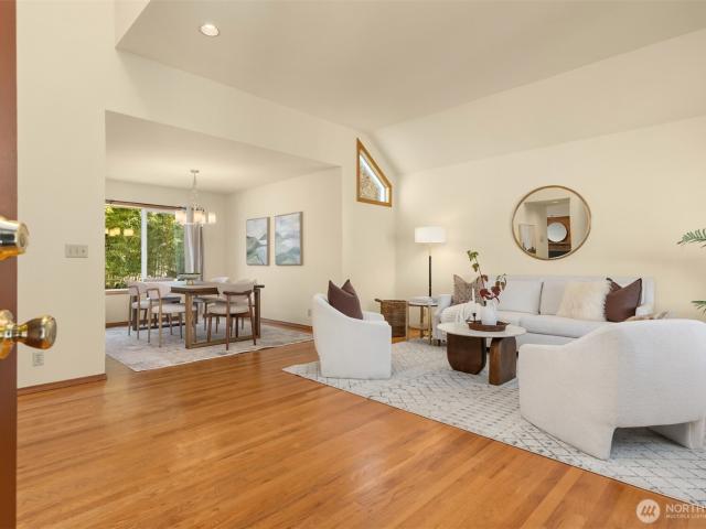 534 Azalea Avenue NE