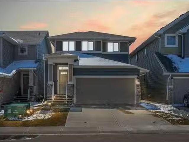 534 Bayview Way Sw, Airdrie, AB, T4B 5C7 house for sale Lis.