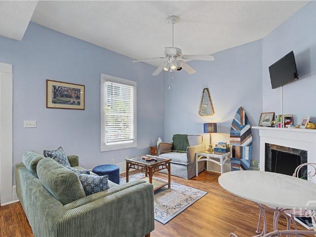 534 E Gordon Lane