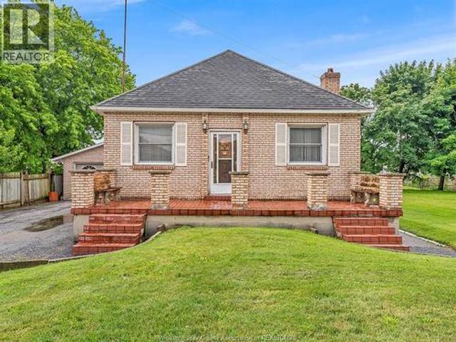 534 Mersea 3 Road, Leamington, ON, N8H 3V5 house for sale | Listing ID 26016 | Royal LePage